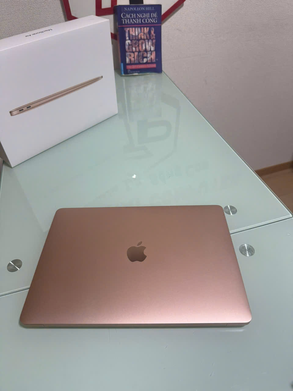 Macbook Air 2020 Gold FullBox / Core i3 / RAM 8GB / SSD 256GB